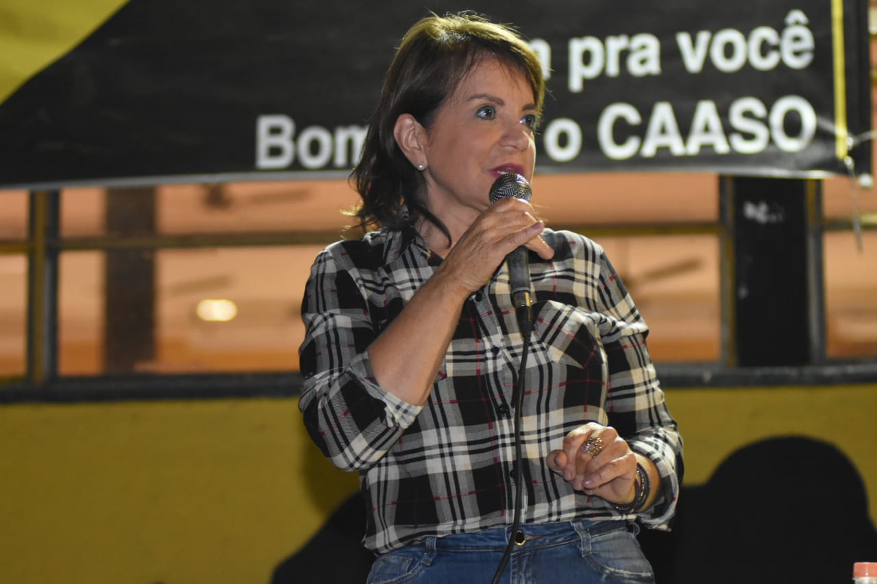 Read more about the article Deputada Bebel debate CPI das universidades em São Carlos