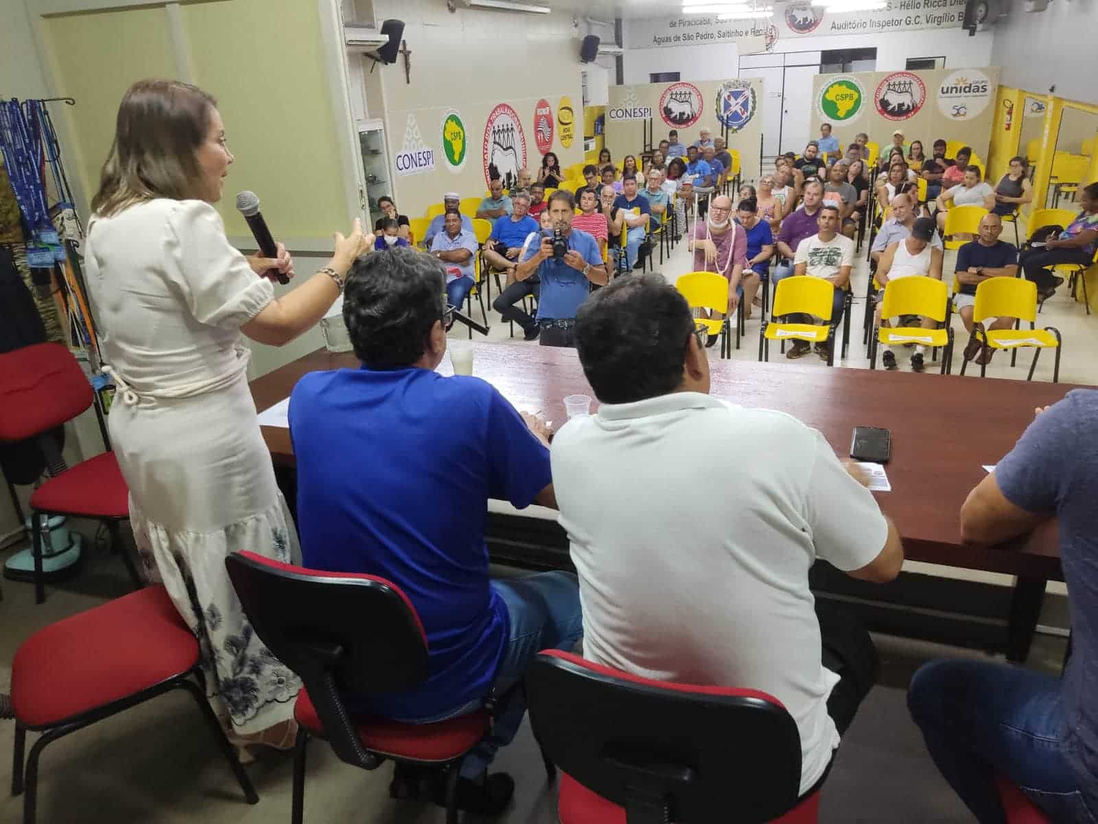 Read more about the article Bebel participa de assembleia no Sindicato dos Servidores Municipais de Piracicaba