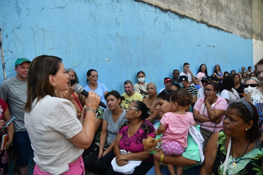 Read more about the article Bebel participa de encontro com movimento de moradia em São Paulo