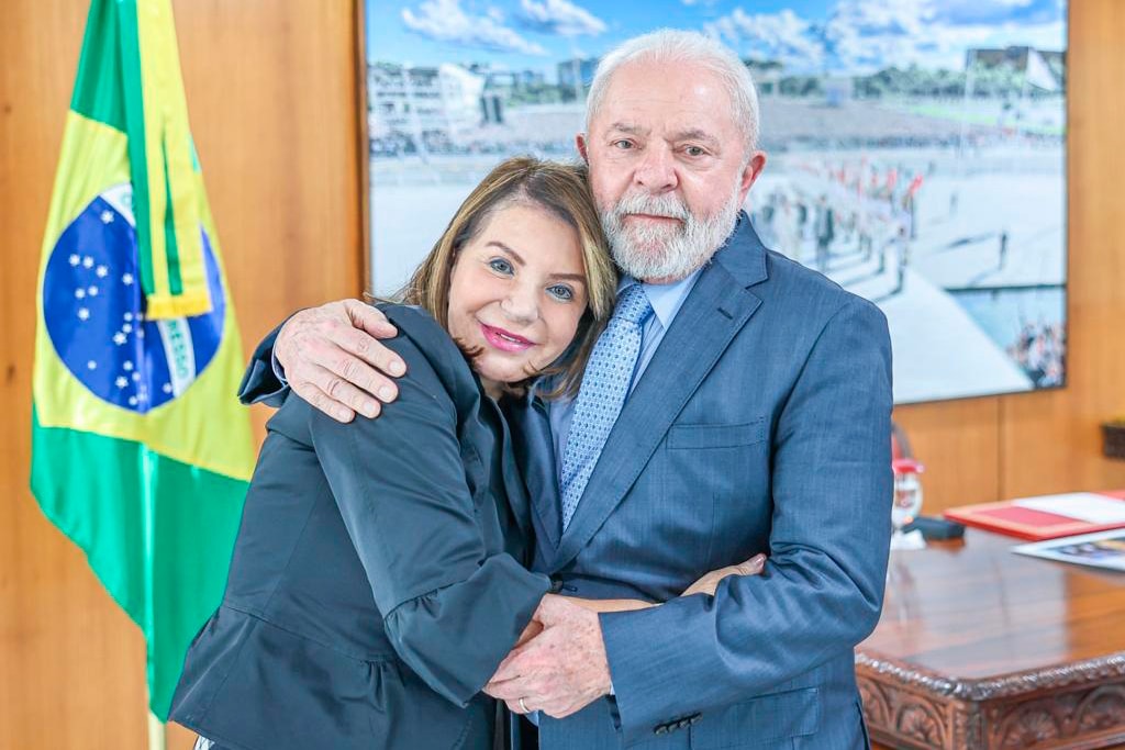 Read more about the article Professora Bebel vai a Brasília e se reúne com Lula