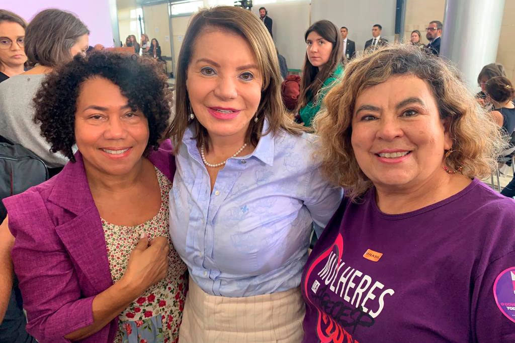 Read more about the article No Dia Internacional das Mulheres, Bebel participa de anúncio de ações do governo Lula em Brasília