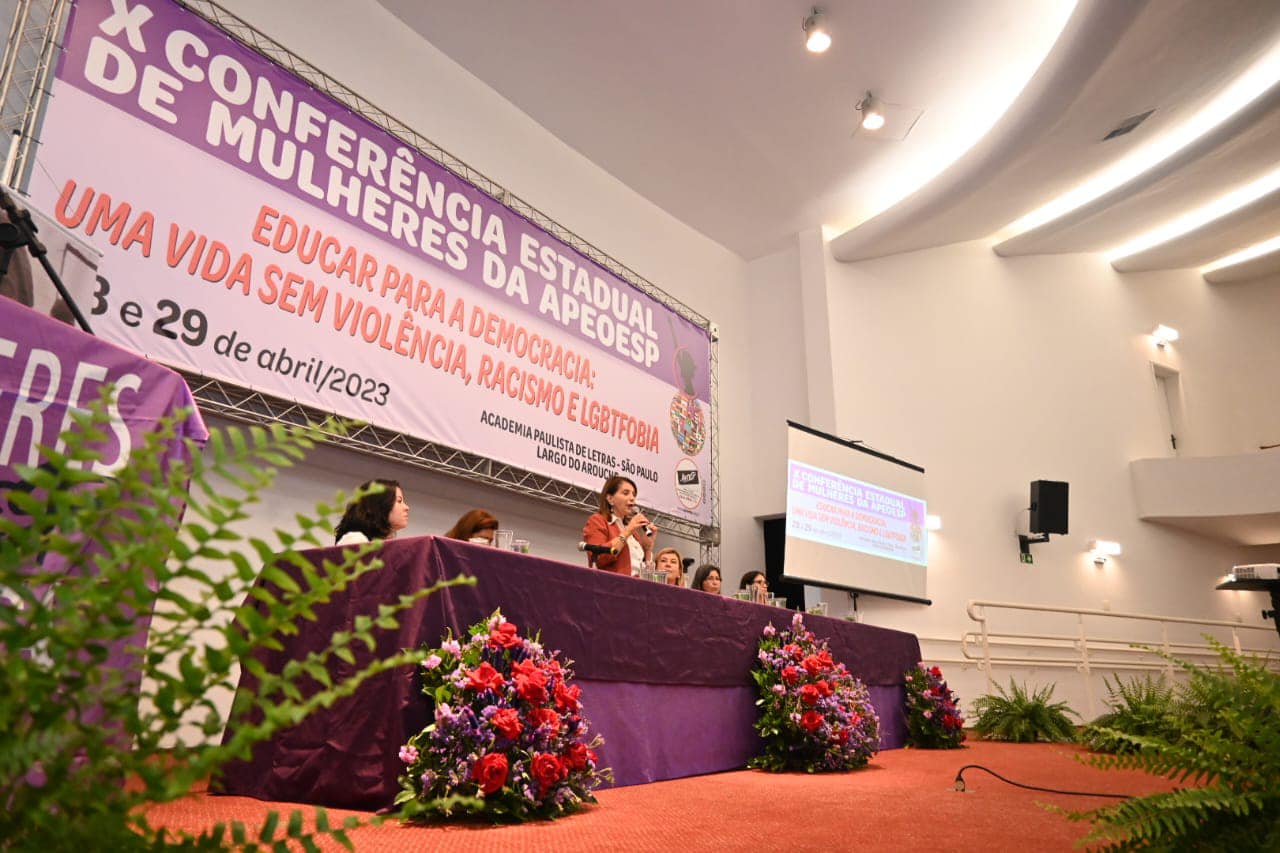 Read more about the article Conferência Estadual de Mulheres da Apeoesp reúne 300 delegadas de todas as subsedes do estado