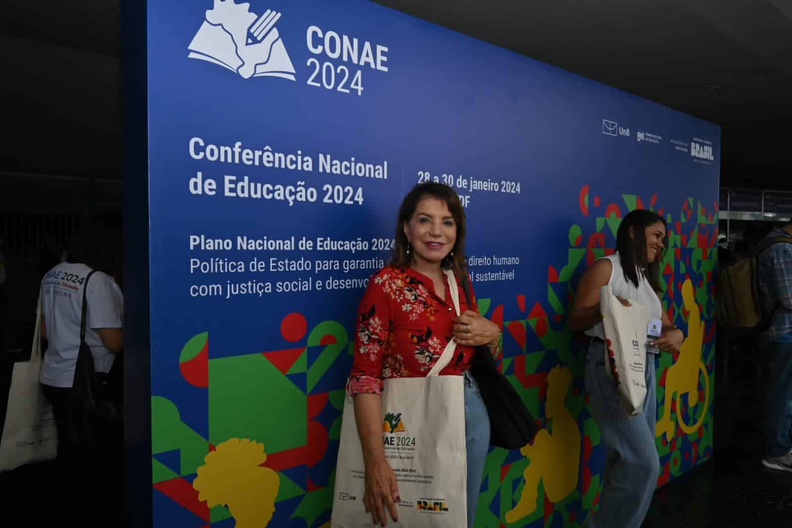 Professora Bebel participa da CONAE 2024 em Brasília